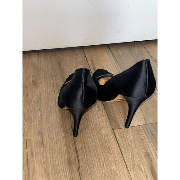 Badgley Mischka Black Satin Slip On High Heel Almond Toe Women's Pumps Size 7.5 - Picture 6 of 9